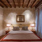 Ca\' Belle Arti in Dorsoduro